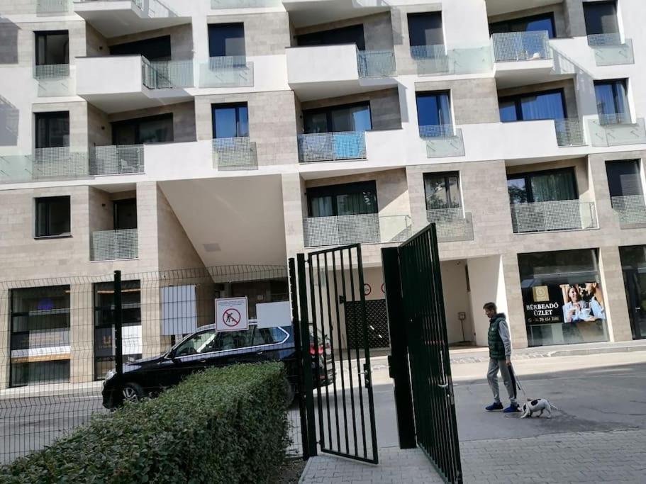 Elisabeth Home! Budapest Esterno foto